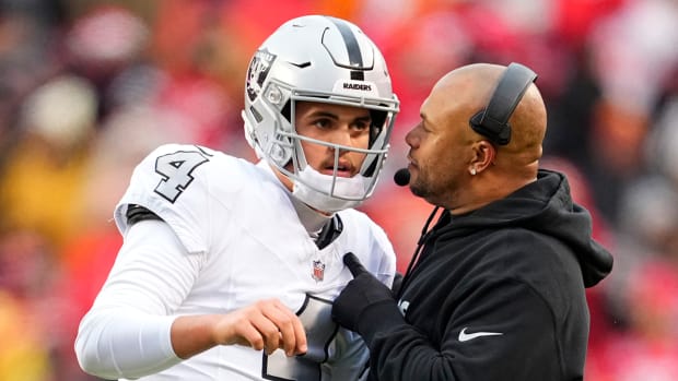 Las Vegas Raiders coach Antonio Pierce and quarterback Aidan O’Connell